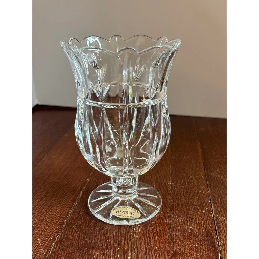 Block Hand Crafted 24% Full Lead Crystal Footed Vase Scalloped Rim 7 Inch